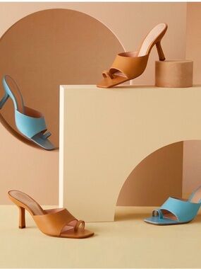 Women’s Open-Toe Mule Heels in Tan and Light Blue
